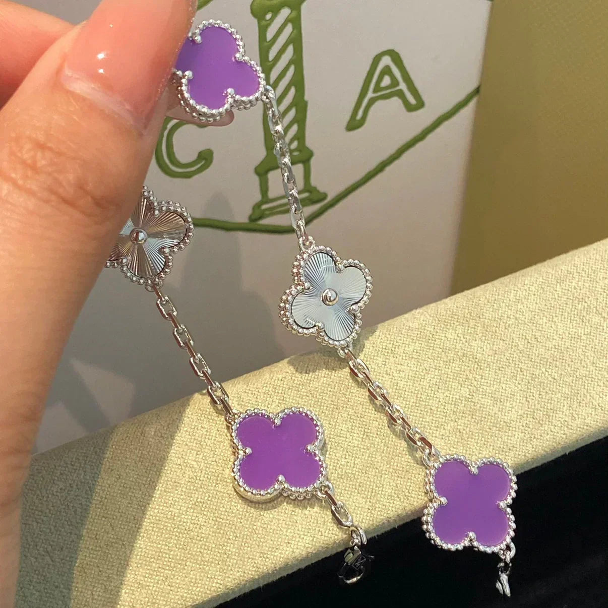 [Eterna Jewels] KLEEBRAUM 5 MOTIV VIOLETT ARMBAND KOLLEKTION