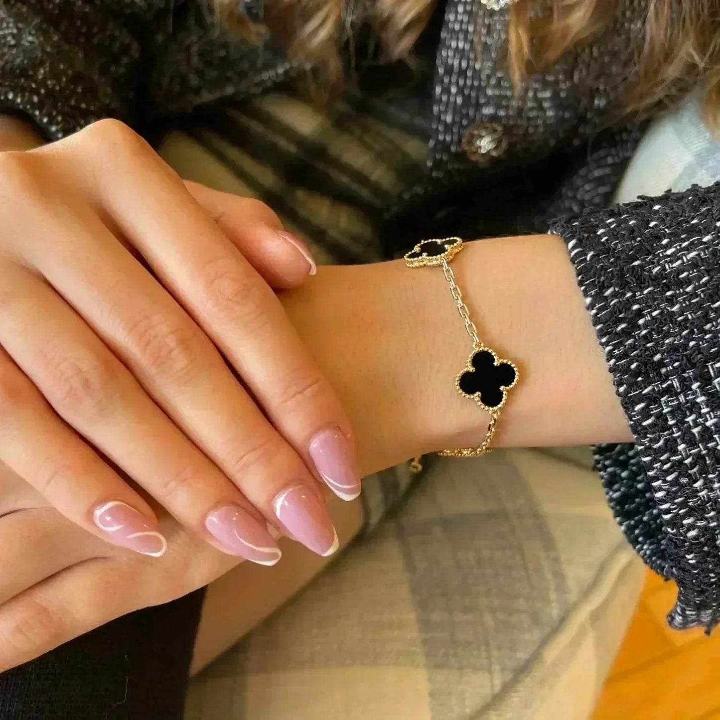 [Eterna Jewels] CLOVER 5 MOTIF ONYX-ARMBANDKOLLEKTION
