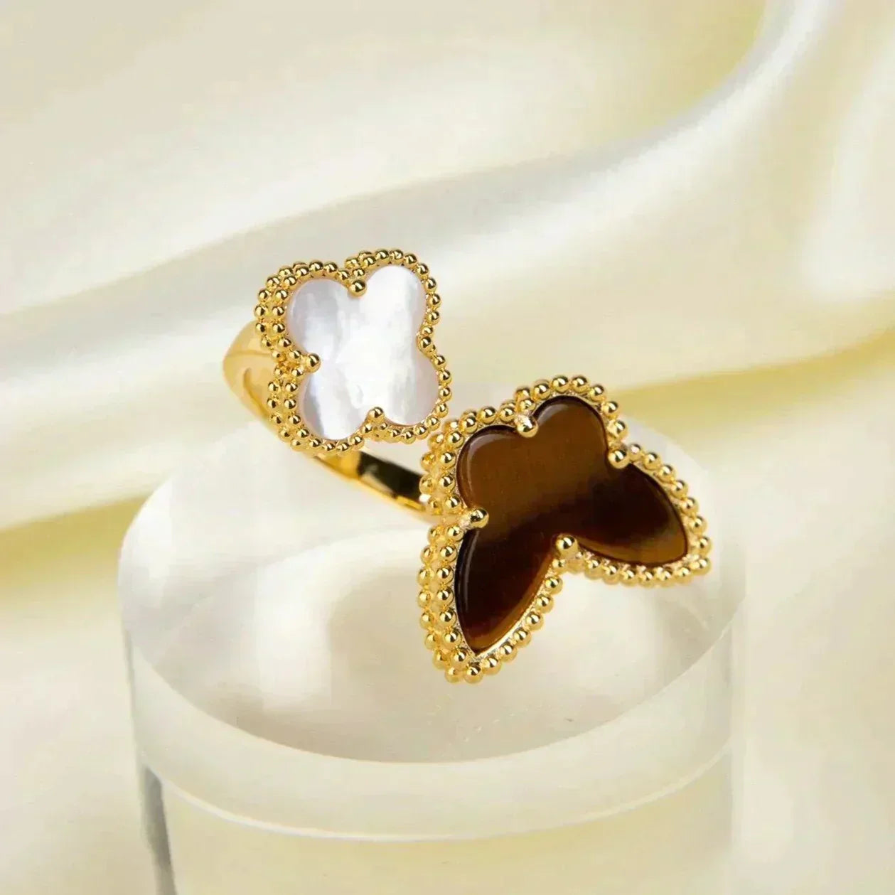 [Eterna Jewels]LUCKY ZWISCHEN DEN FINGERING