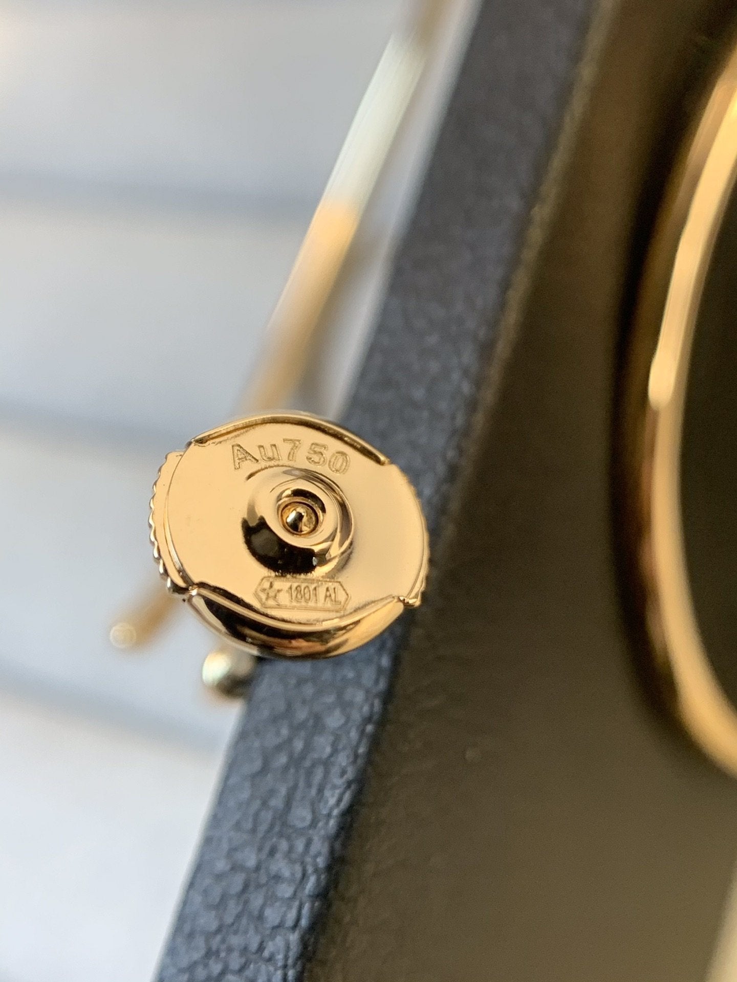 [Eterna Jewels]JUSTE OHRRINGE GOLD DIAMANTEN 1.8MM
