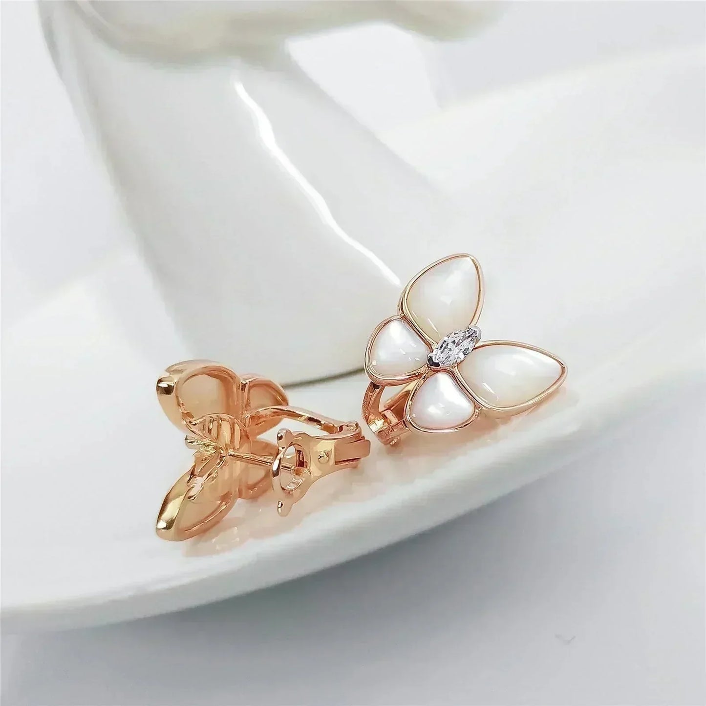 [Eterna Jewels]SCHMETTERLING MOP DIAMANT OHRRINGE
