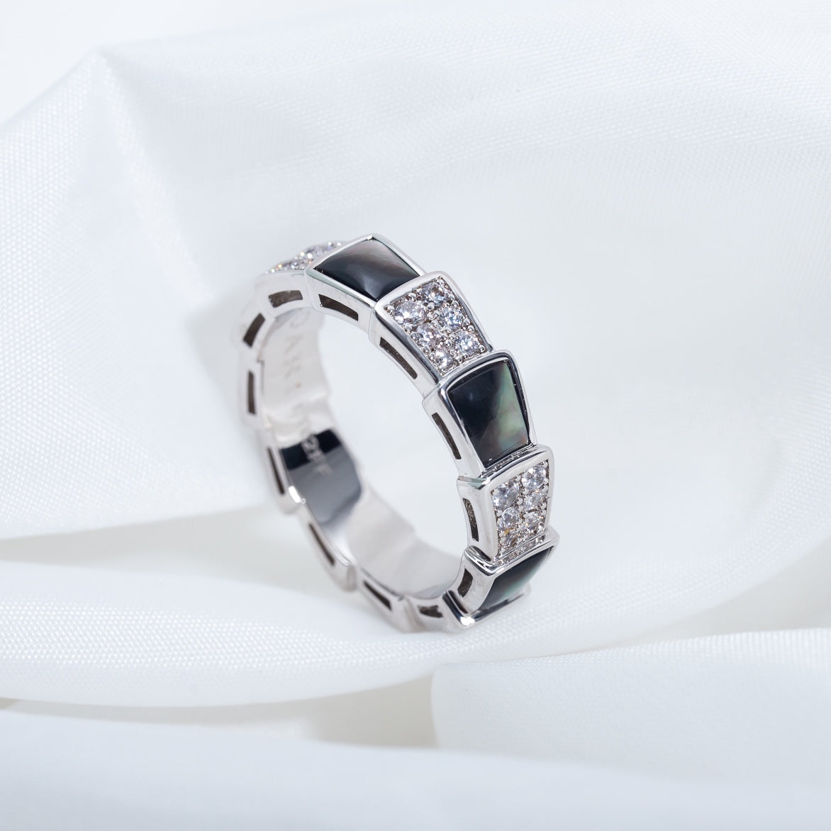 [Eterna Jewels]SERPENTI RING SILBER DIAMANT SCHWARZER MOP 4MM