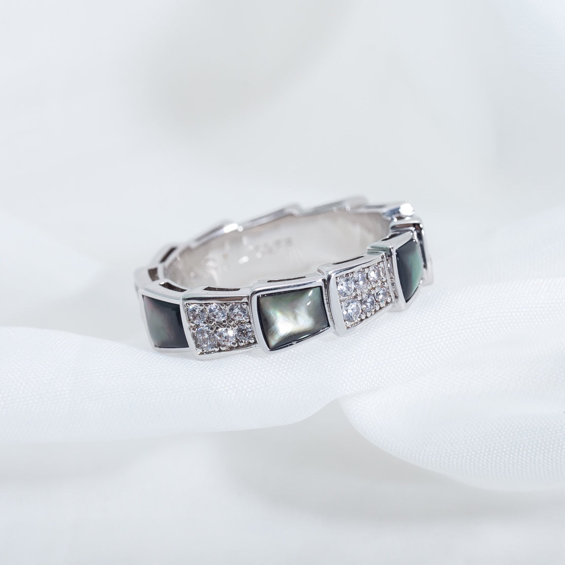 [Eterna Jewels]SERPENTI RING SILBER DIAMANT SCHWARZER MOP 4MM