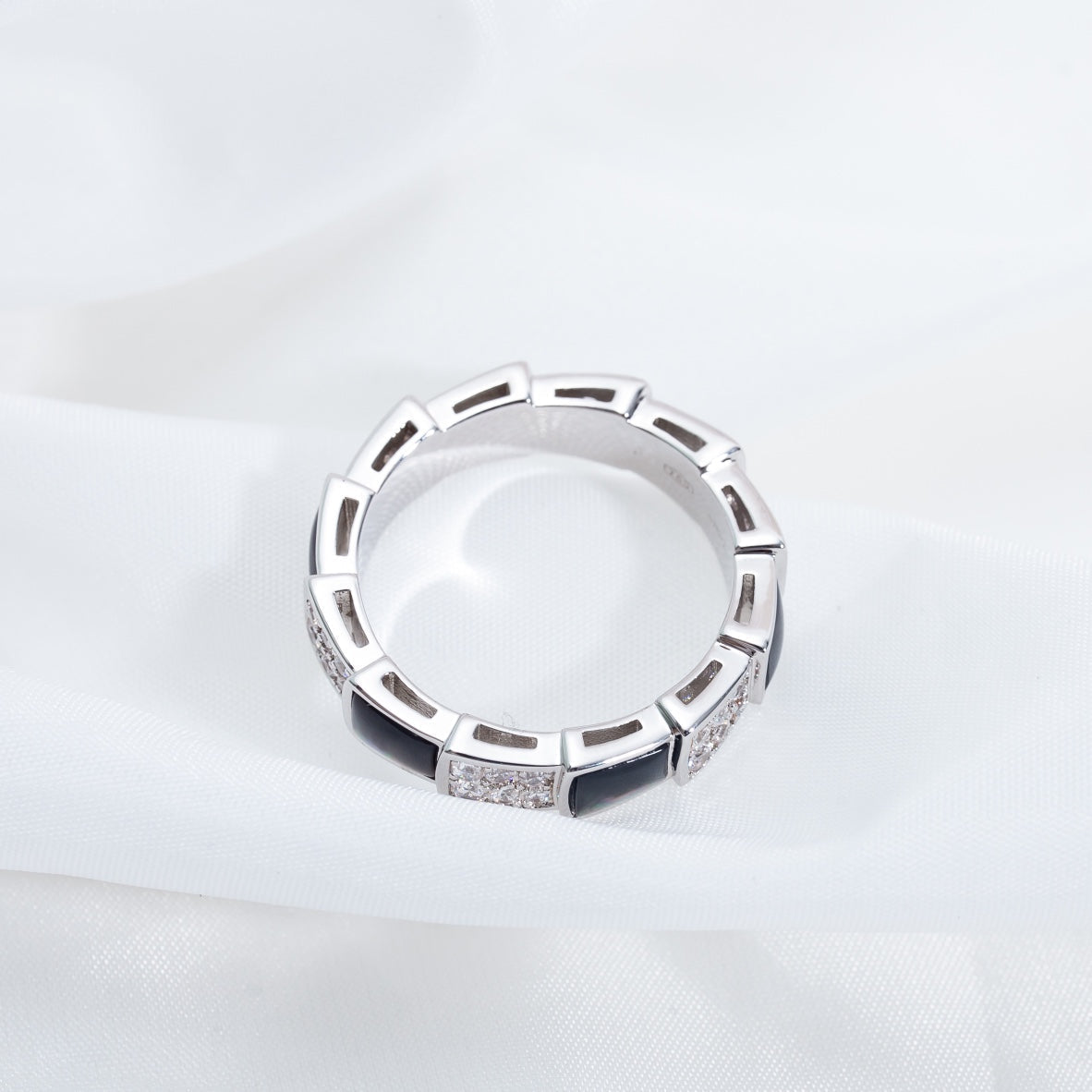 [Eterna Jewels]SERPENTI RING SILBER DIAMANT SCHWARZER MOP 4MM