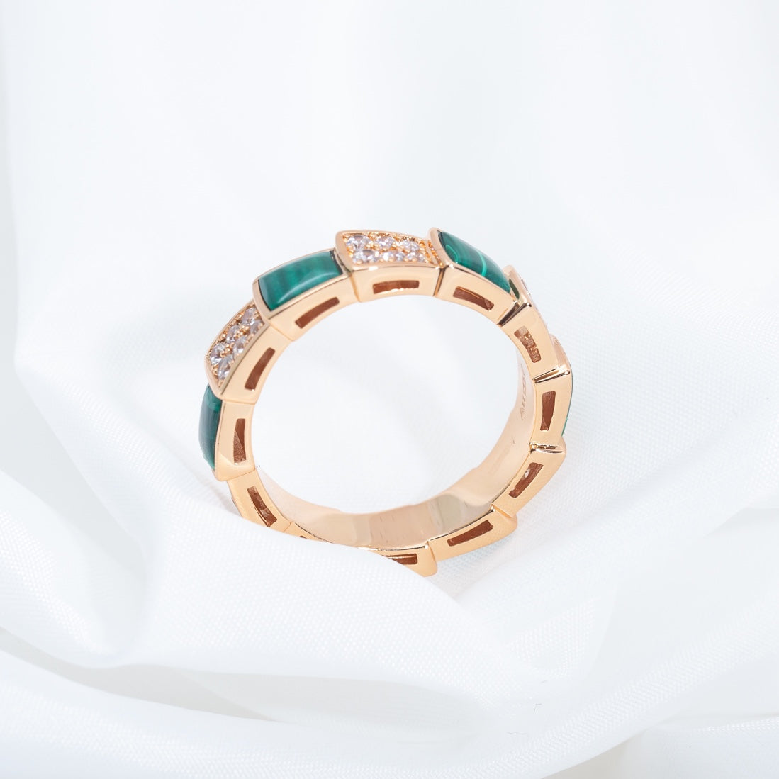 [Eterna Jewels]SERPENTI RING ROSÉGOLD MALACHIT DIAMANTEN PAVÉ 4MM