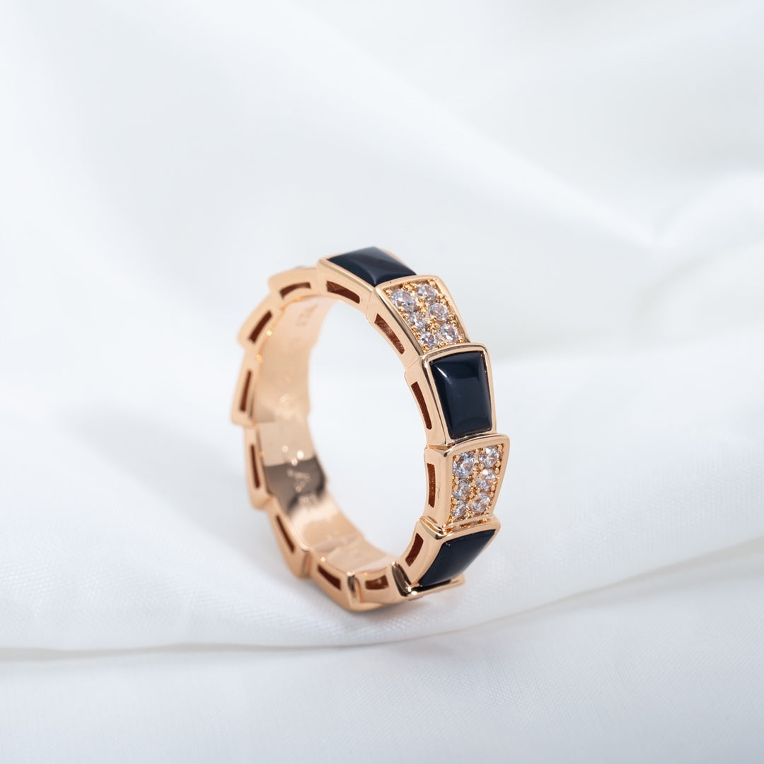 [Eterna Juwelen]SERPENTI RING ROSÉGOLD SCHWARZES PERLMUTT DIAMANTPFLASTER 4MM