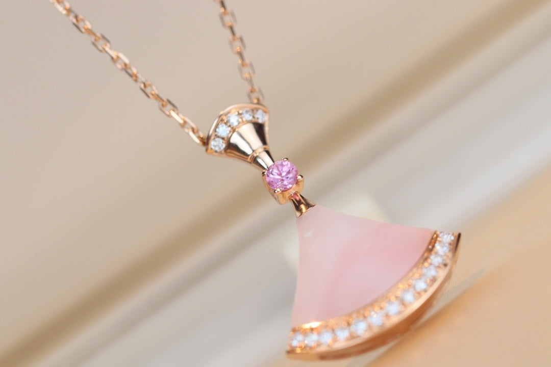[Eterna Jewels]TRAUMKETTE ROSA PERLMUTT DIAMANT
