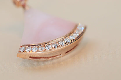 [Eterna Jewels]TRAUMKETTE ROSA PERLMUTT DIAMANT