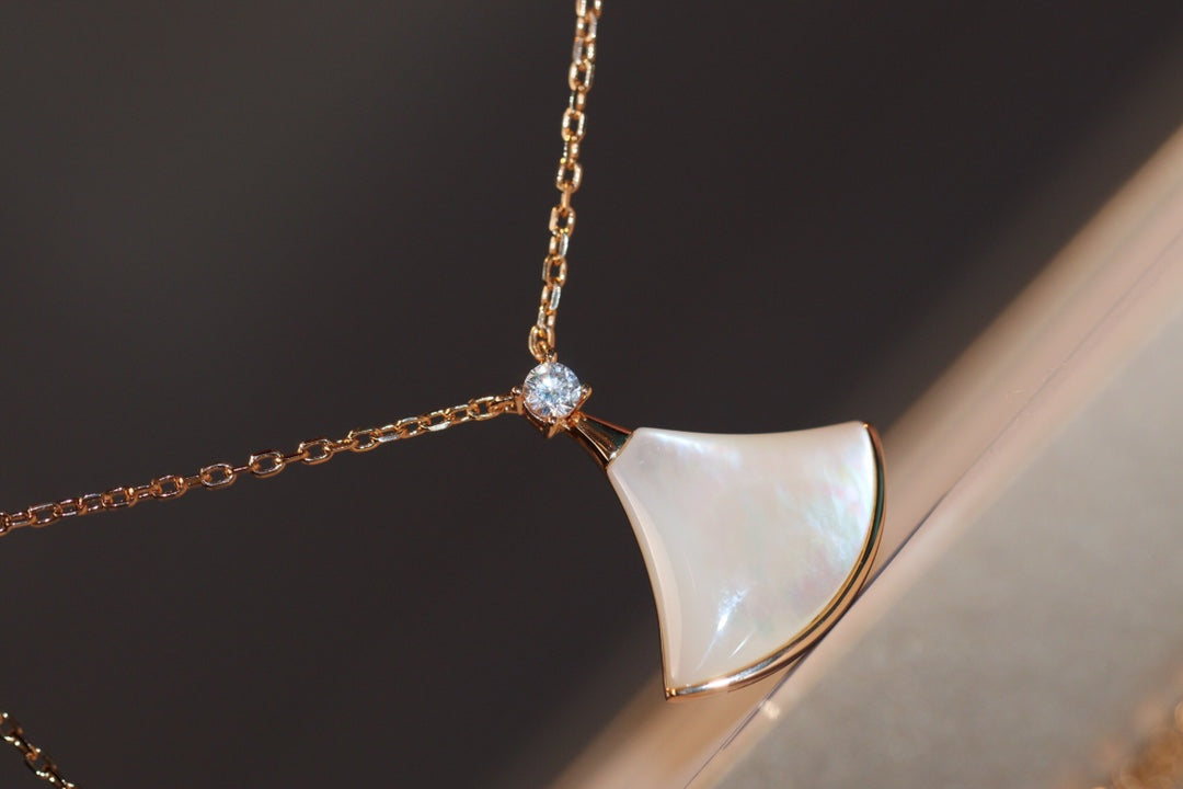 [Eterna Jewels]HALSKETTE DREAM WHITE MOP ROSÉGOLD 1 DIAMANT