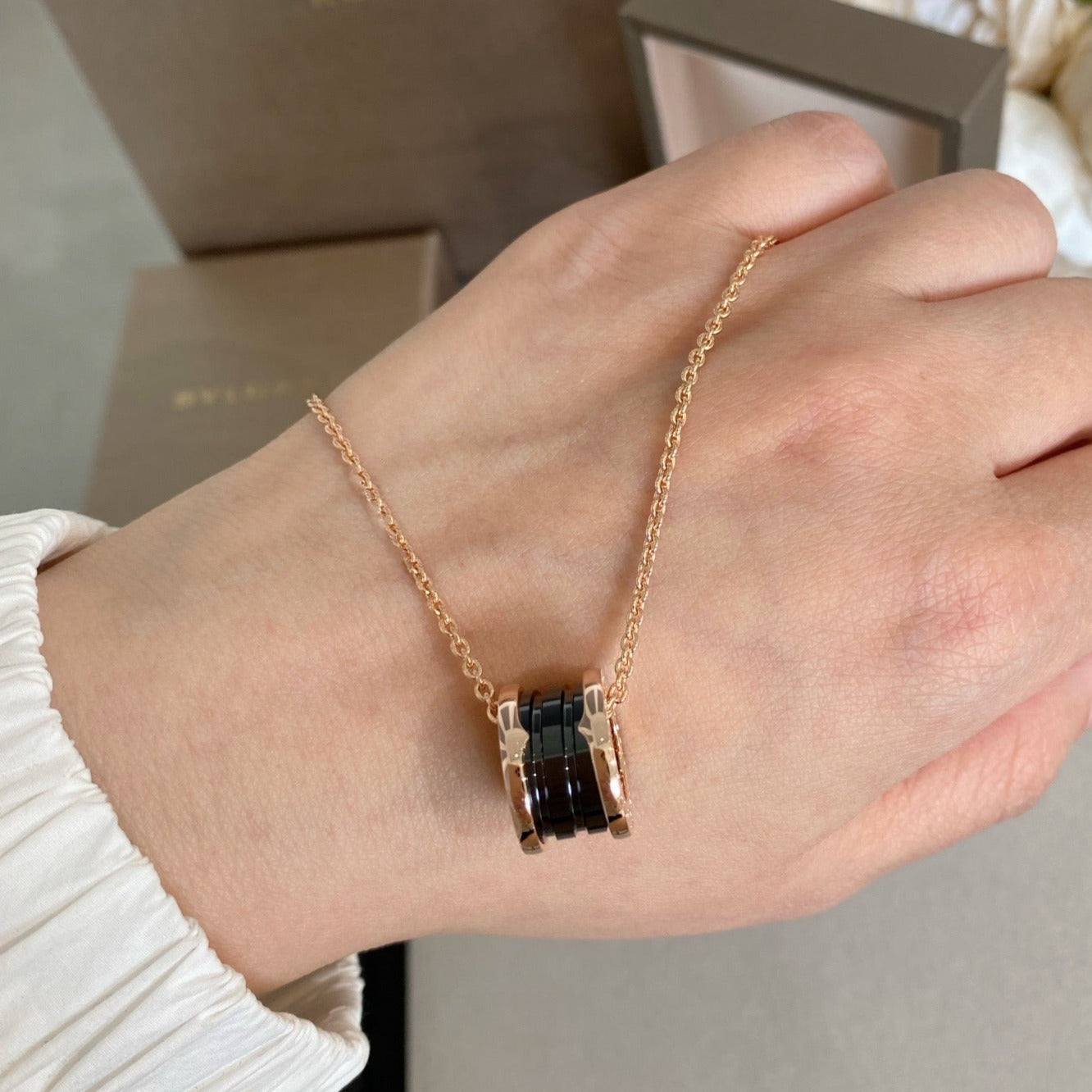 [Eterna Jewels] ZERO 1 SCHWARZE KERAMIK ROSÉGOLD HALSKETTE