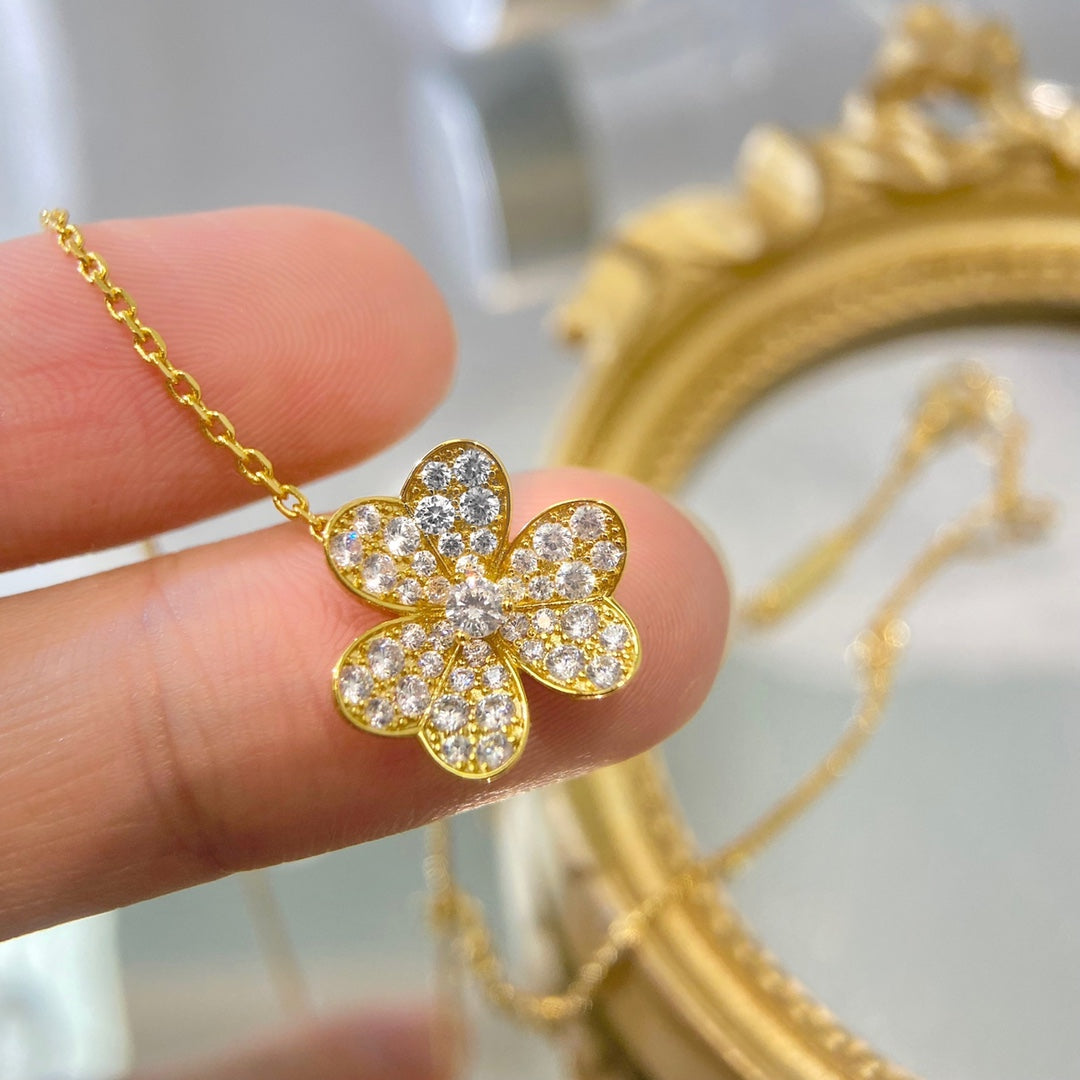 [Eterna Jewels]BLUMEN-DIAMANT-HALSKETTE