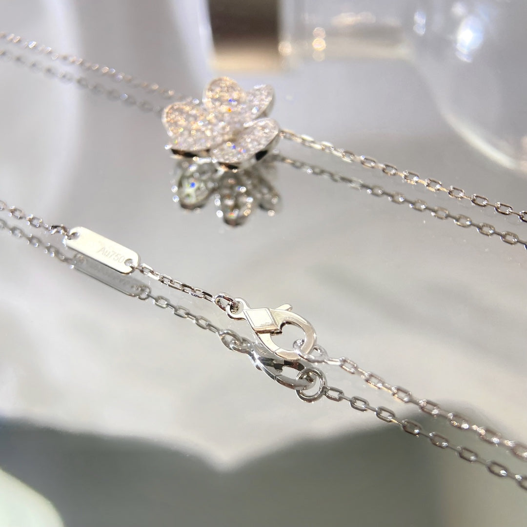 [Eterna Jewels]BLUMEN-DIAMANT-HALSKETTE