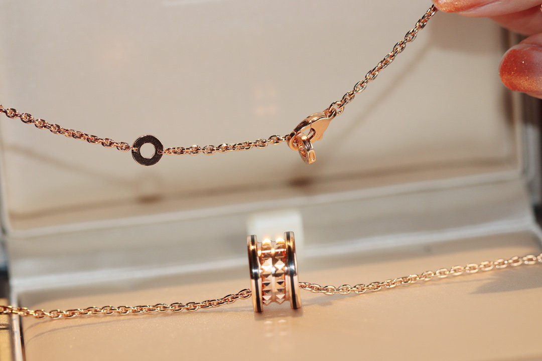 [Eterna Jewels]ZERO 1 ROCK ANHÄNGER ROSÉGOLD SCHWARZE HALSKETTE