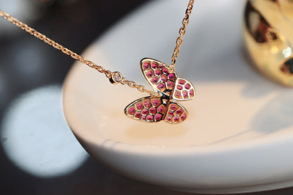 [Eterna Jewels]SCHMETTERLING ROTER DIAMANT ROSÉGOLD-HALSKETTE