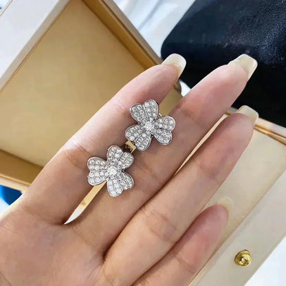 [エターナジュエルズ]クローバーコスモスダイヤモンドピアス シルバー