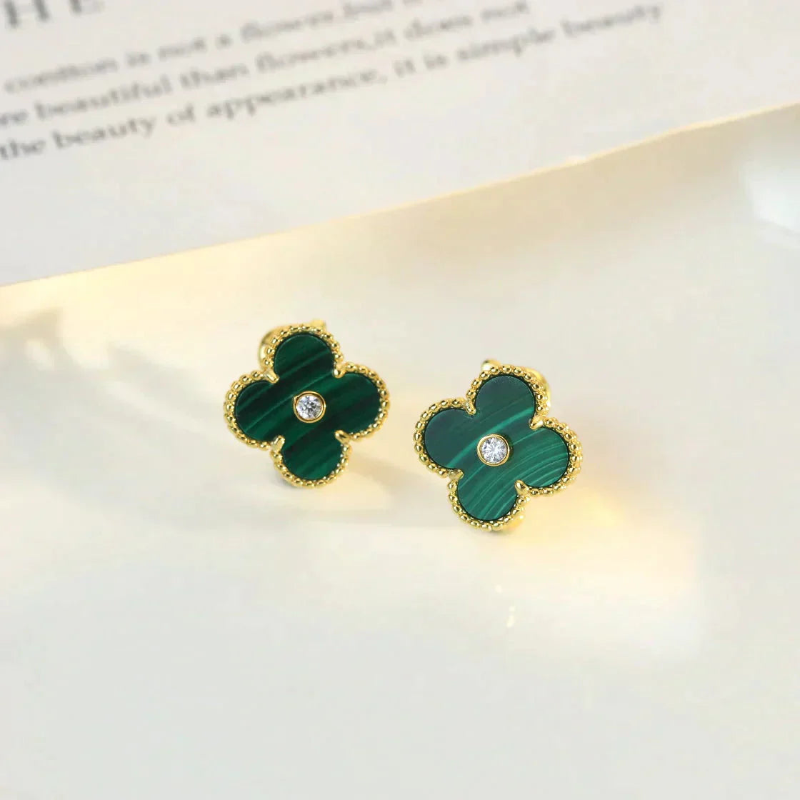 [Eterna Jewels]クローバー ミディアム 1モチーフ マラカイト ダイヤモンド ピアス