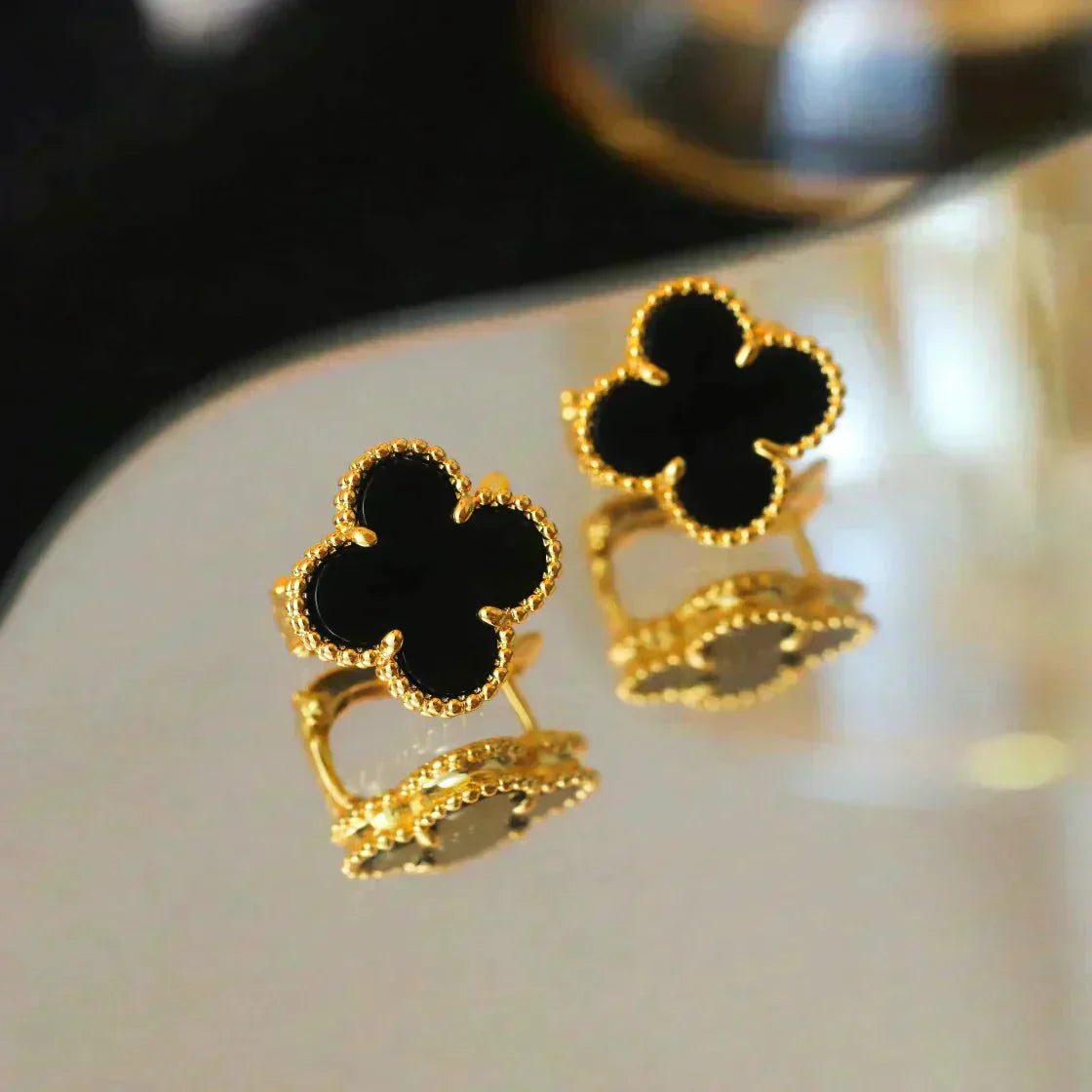 [Eterna Jewels]クローバーミディアム 1モチーフ オニキス スタッドイヤリング
