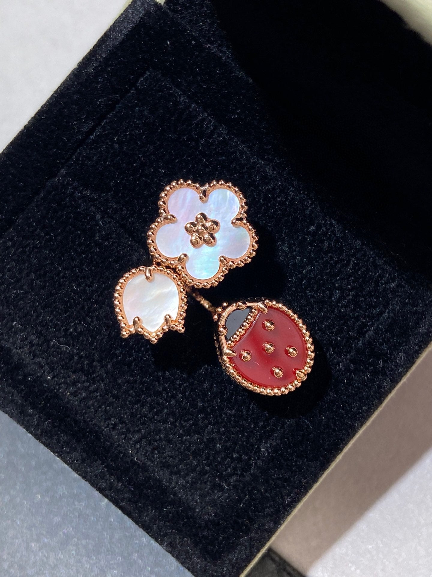 [Eterna Jewels]LUCKY 3 MOTIV RING AUS ROSÉGOLD