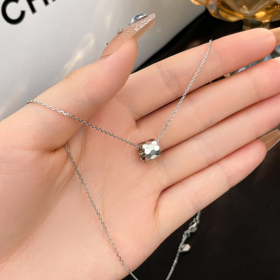 [Eterna Jewels]BEE MINI-HALSKETTE