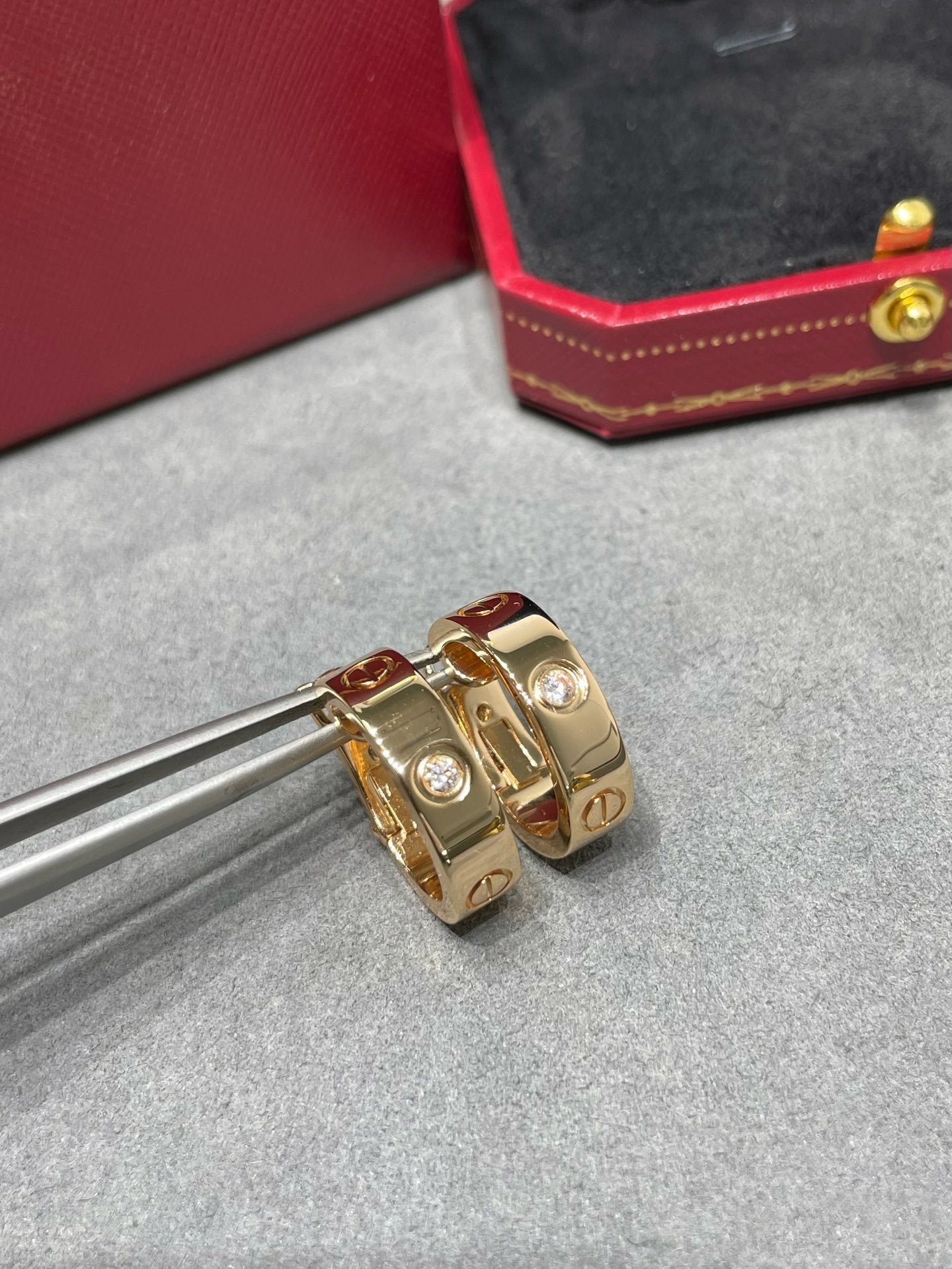 [Eterna Jewels]LIEBE 5.5MM 1 DIAMANT OHRRINGE