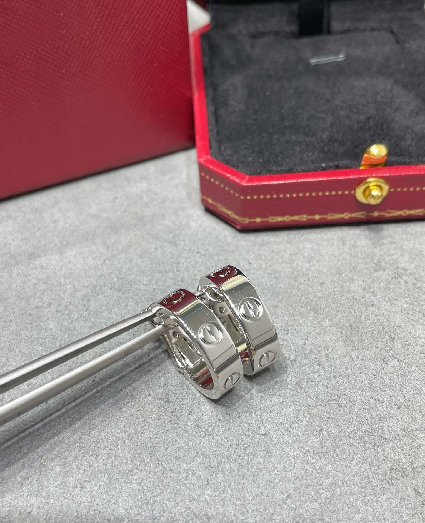[Eterna Jewels]LIEBE 5,5 MM OHRRINGE