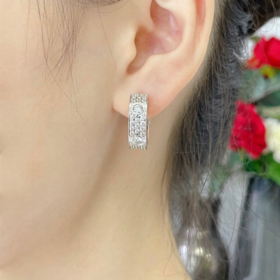 [Eterna Jewels]LOVE 5.5MM DIAMOND PAVED EARRINGS