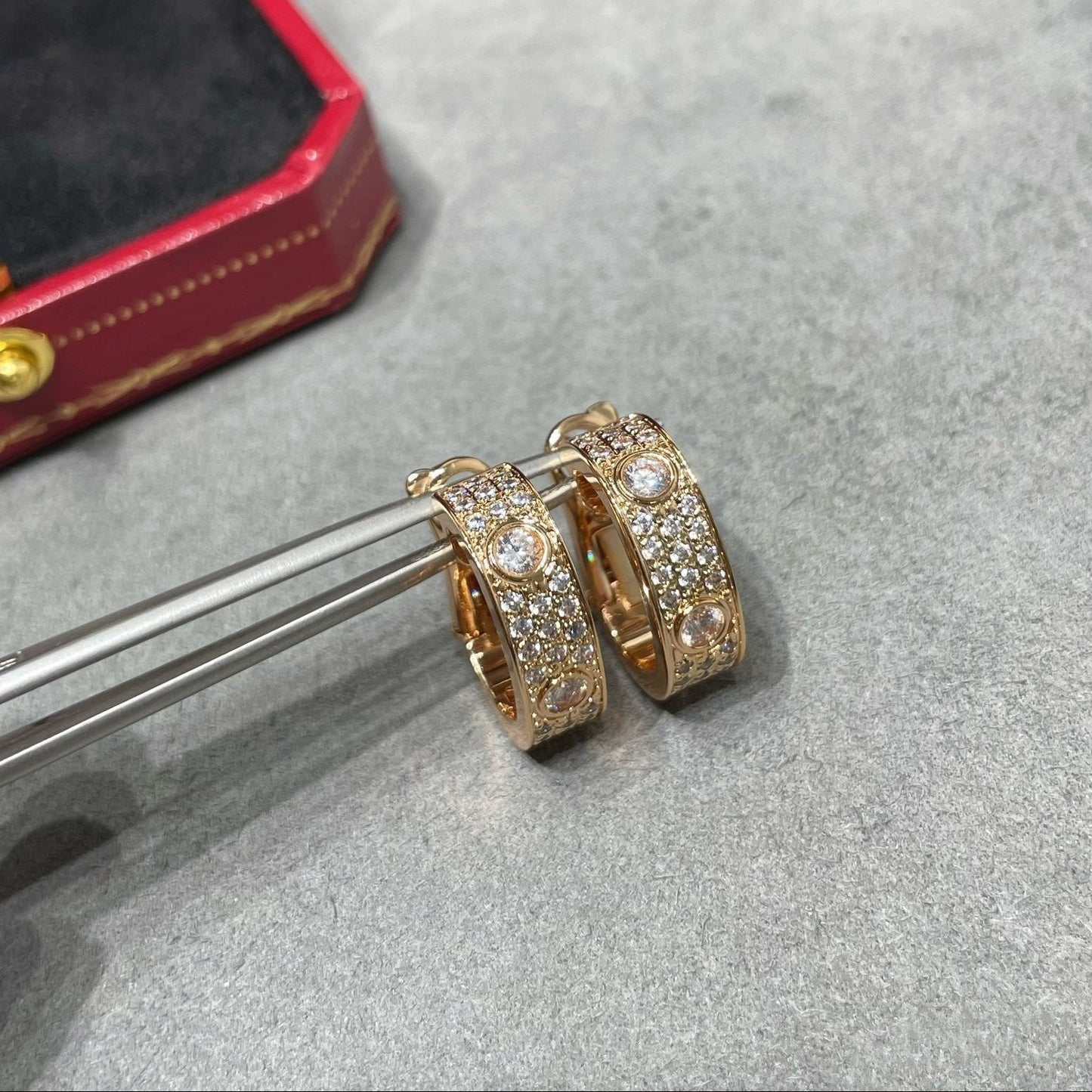 [Eterna Jewels]LOVE 5.5MM DIAMOND PAVED EARRINGS