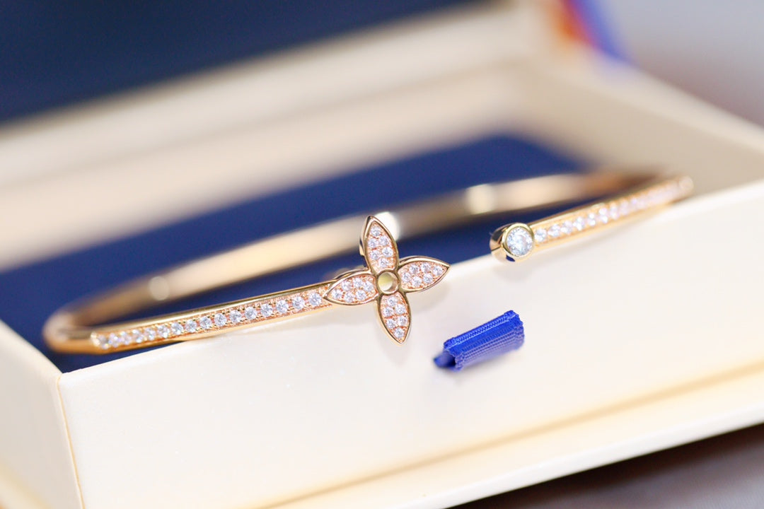 [Eterna Jewels]IDYLLE ROSÉGOLD ARMREIF MIT DIAMANTEN