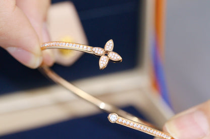 [Eterna Jewels]IDYLLE ROSÉGOLD ARMREIF MIT DIAMANTEN