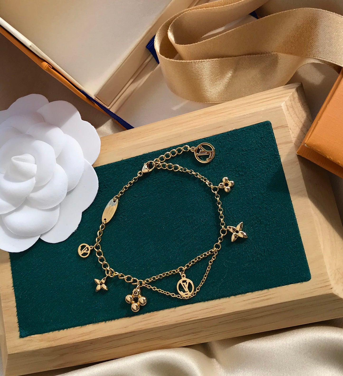 [Eterna Jewels]BLOOMING PINK GOLD MOP ARMBAND