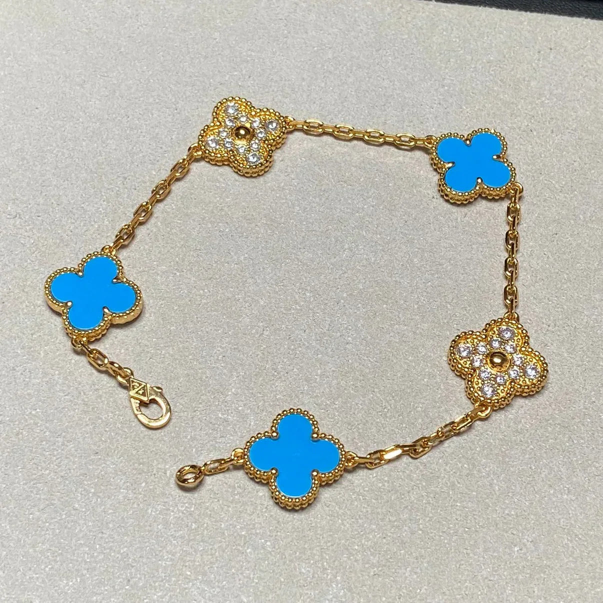 [Eterna Jewels] CLOVER 5 MOTIV BLAUER ACHAT ARMBAND KOLLEKTION