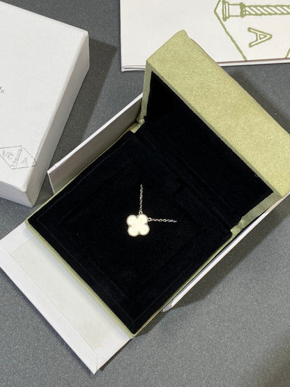 [Eterna Jewels]KLEE MITTLERE SILBER-WEISS-MOP-HALSKETTE