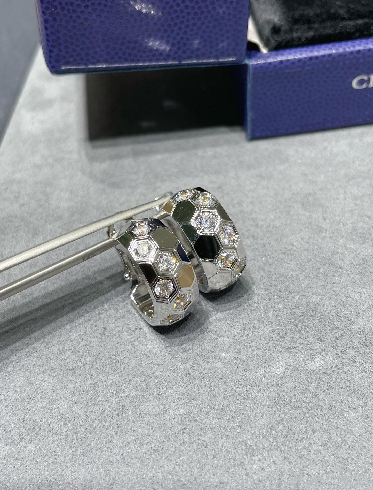 [Eterna Jewels]BEE LOVE DIAMOND CREOLEN