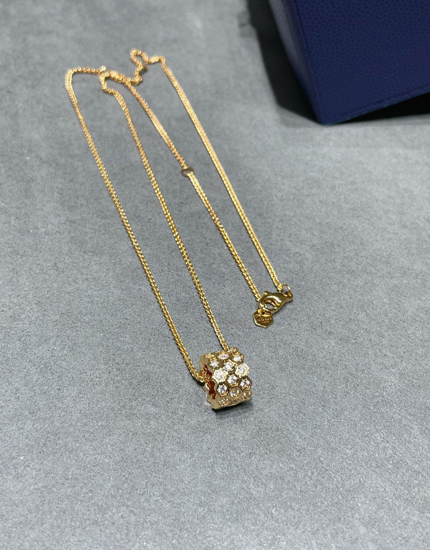 [Eterna Jewels]BEE LOVE DIAMOND PAVED 3 REIHEN HALSKETTE