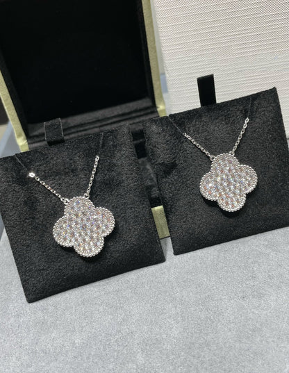 [Eterna Jewels]KLEEBKATTENANHÄNGER 25MM GROSS DIAMANT BESETZT SILBERHALSKETTE