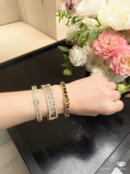 [Eterna Jewels]Doppel C Offener Armreif