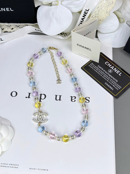 [Eterna Jewels]26C Halskette mit bunten, transparenten Harz-Elementen aus der neuen Frühjahrskollektion