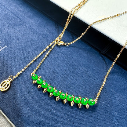 [Eterna Jewels]Neu eingetroffen: Halskette mit grünen Perlen und Nieten