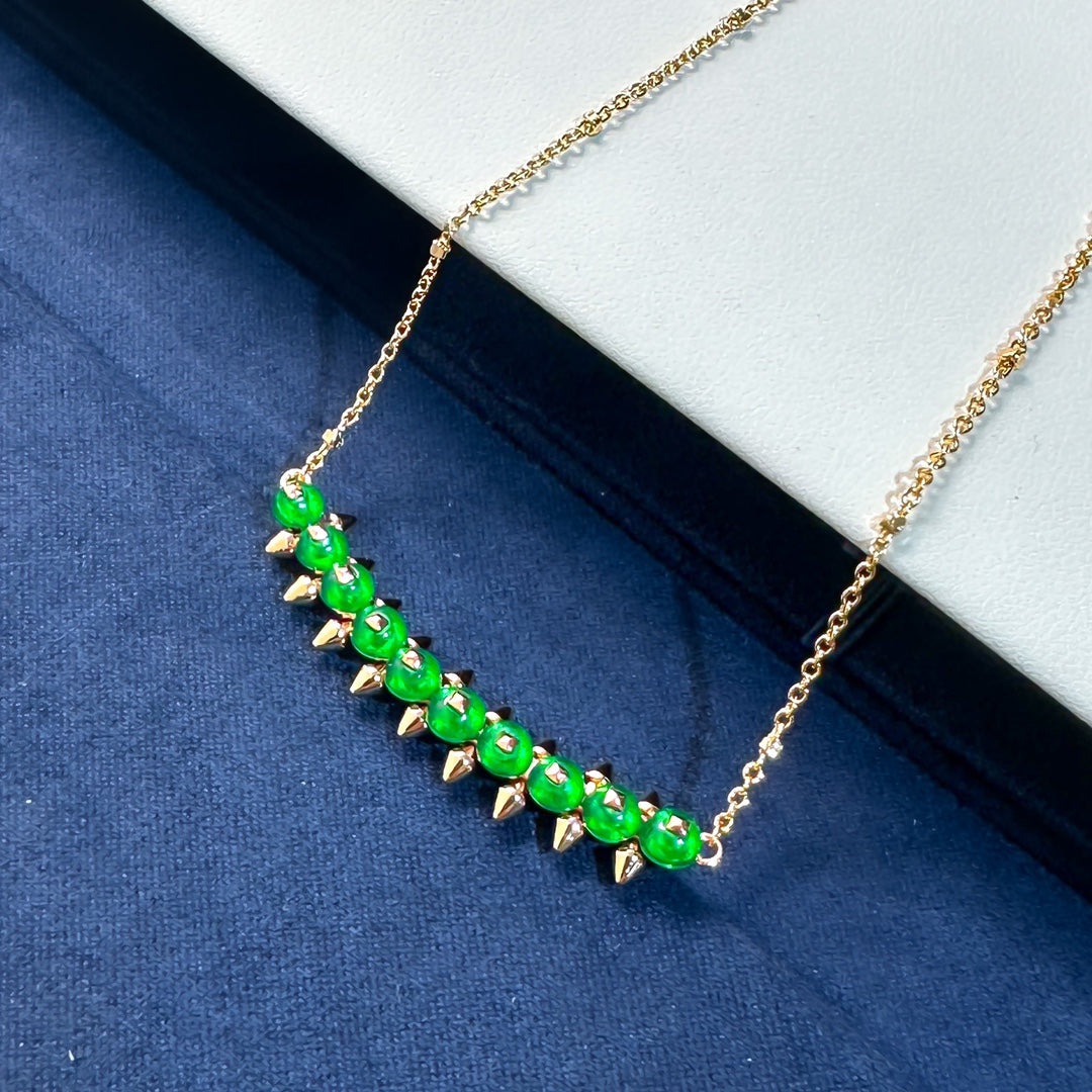 [Eterna Jewels]Neu eingetroffen: Halskette mit grünen Perlen und Nieten