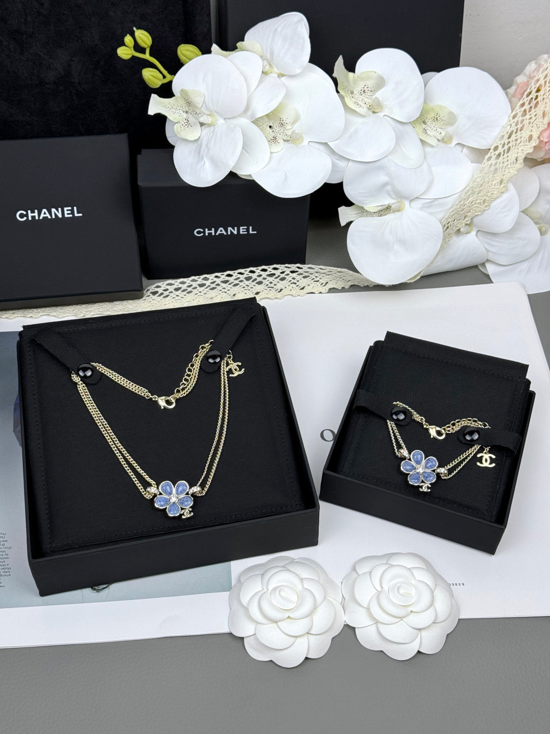 [Eterna Jewels]VOLTE Neues blaues zweilagiges Armband mit Blumenmuster