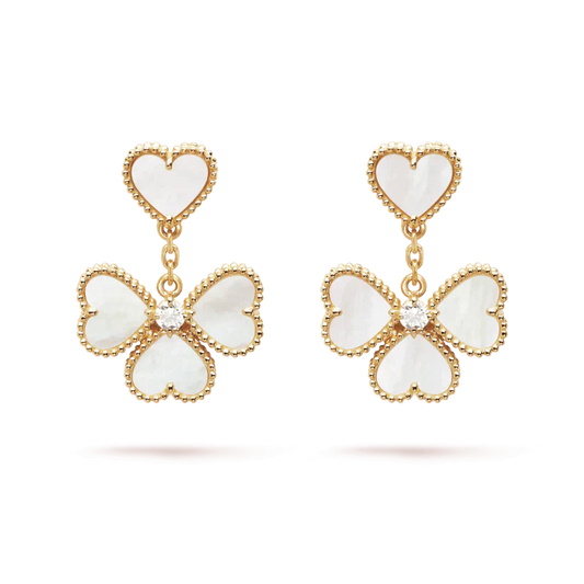 [エテルナジュエル] クローバー スイート 白蝶貝ピアス