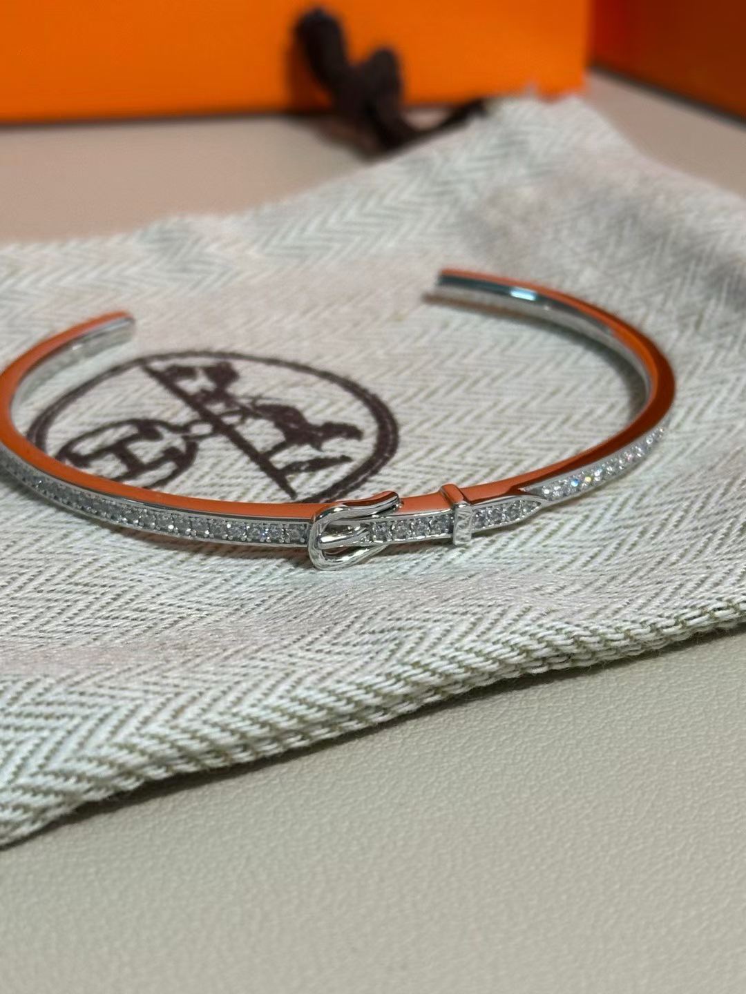 [Eterna Jewels]DIAMANTBESETZTES ARMBAND DREI FARBEN