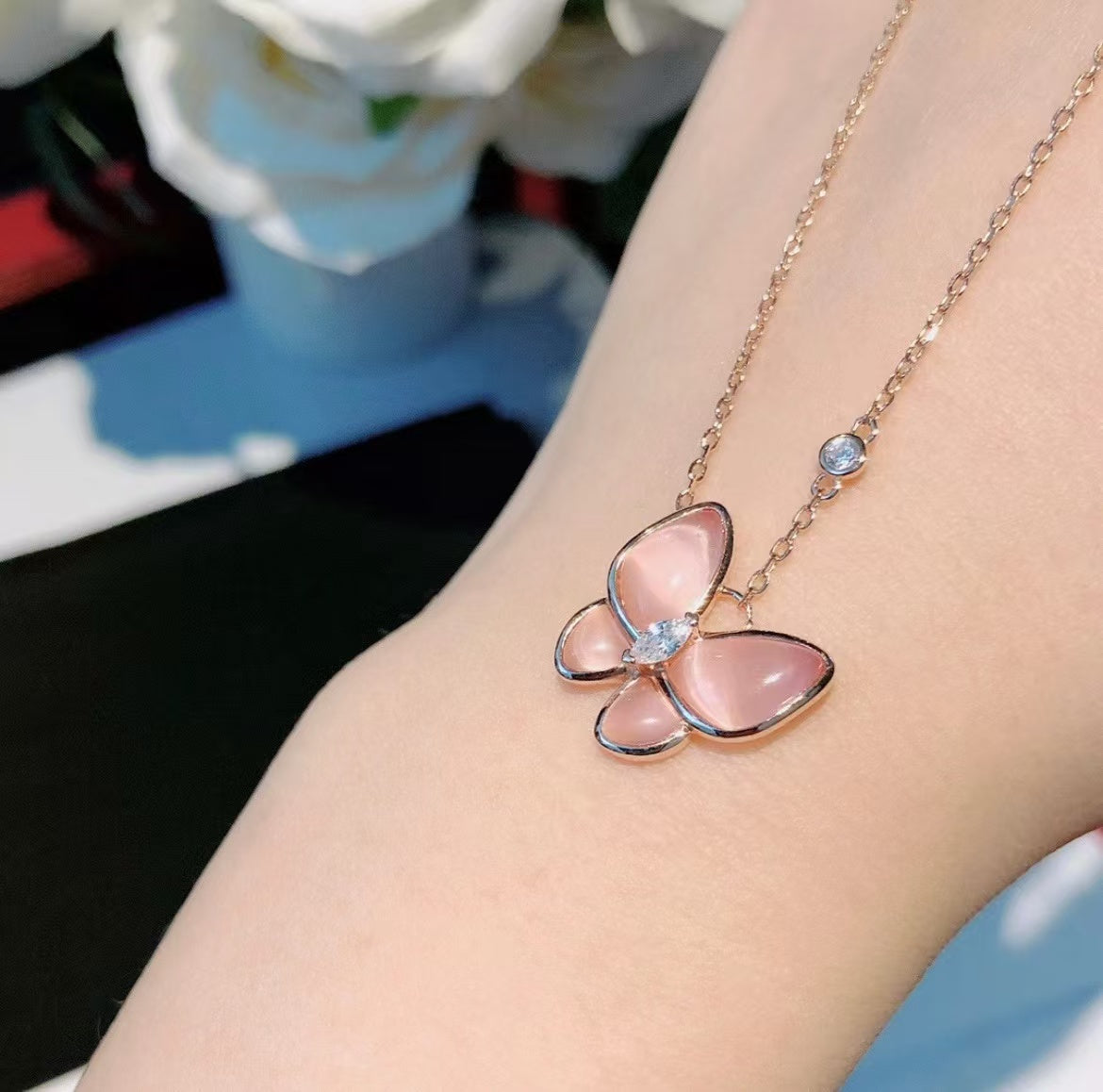 [Eterna Jewels]SCHMETTERLING PINK PERLMUTT DIAMANTENHALSKETTE