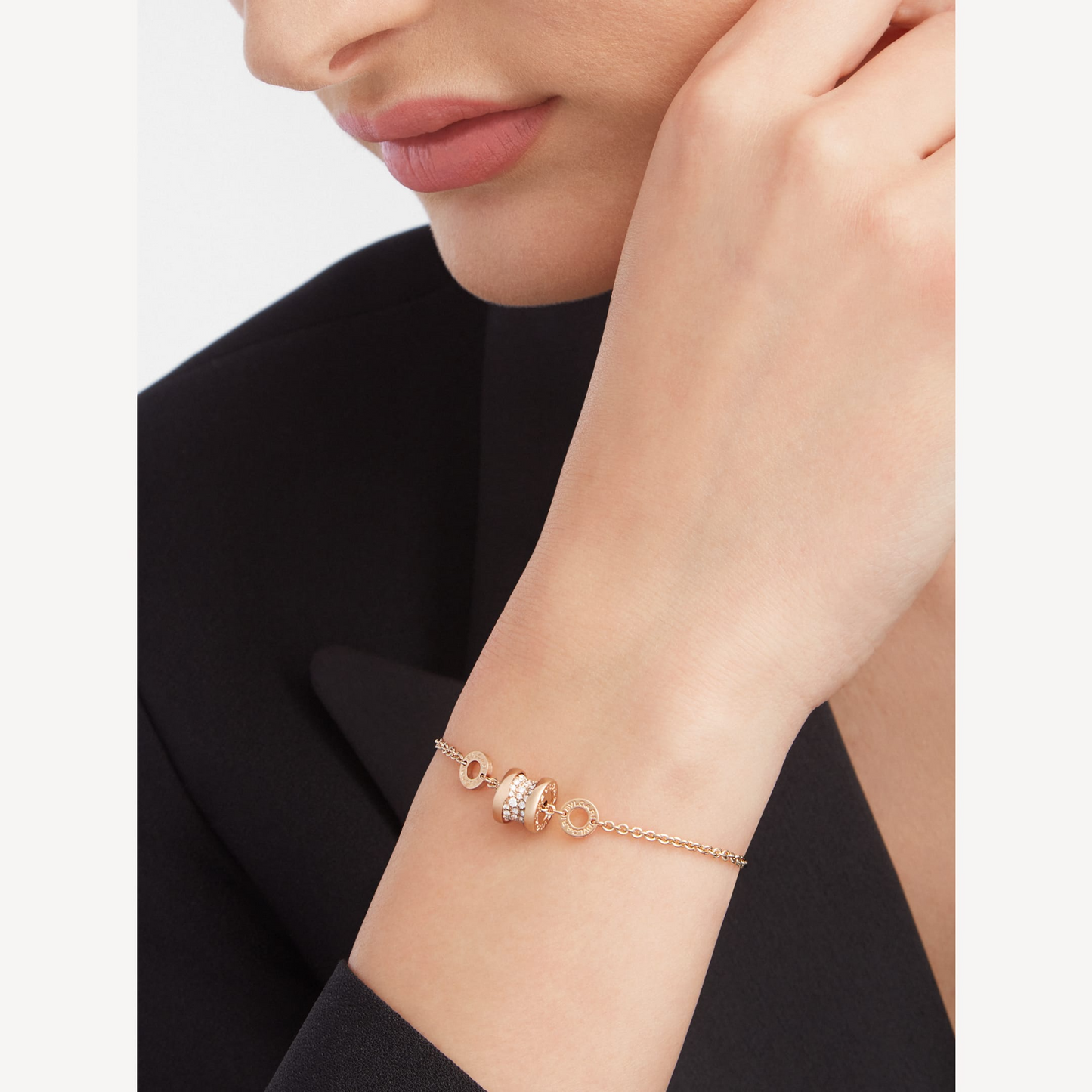 [Eterna Jewels]ZERO 1 SOFT PINK GOLD MIT PAVE-DIAMANTEN AUF DEM SPIRALARMREIF