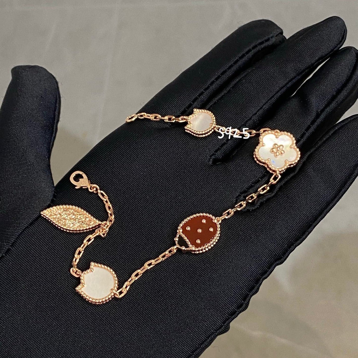 [Eterna Jewels]ラッキー スプリング 5モチーフ ブレスレット