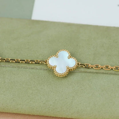 [Eterna Jewels]KLEE WEISSE PERLEN-PERLMUTT-5-MOTIV-ARMBAND-KOLLEKTION