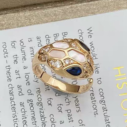 [Eterna Jewels]BRANDNEUE VERSCHIEDENE SCHLANGENKOPF-PERLMUTTRINGE