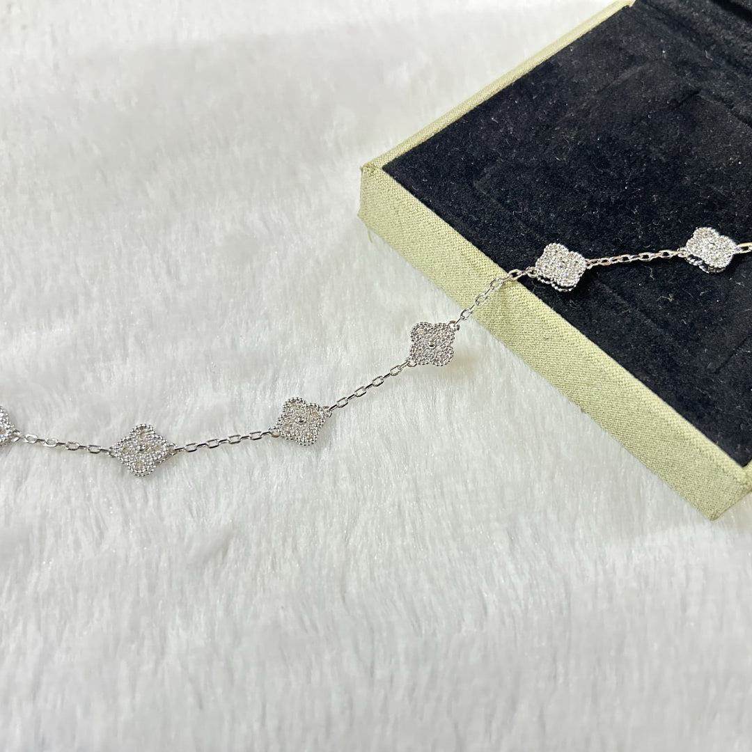 [Eterna Jewels]KLEEBKATT 6 MOTIV DIAMANT ARMREIF