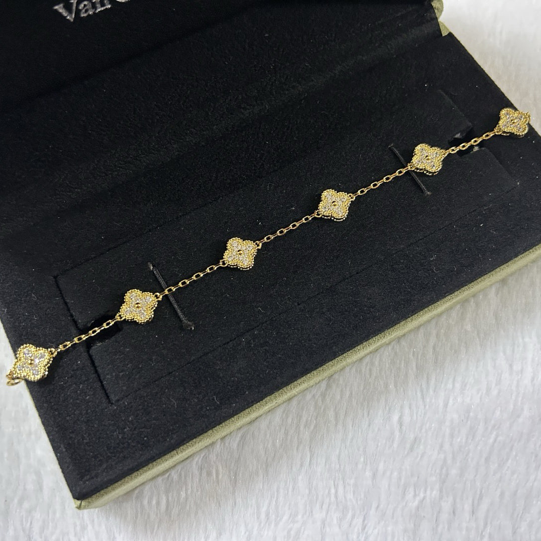 [Eterna Jewels]KLEEBKATT 6 MOTIV DIAMANT ARMREIF