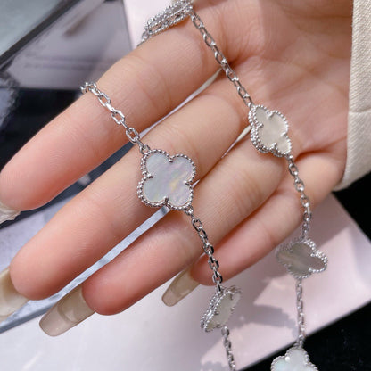 [Eterna Jewels]KLEE 10 MOTIVE WEISS PERLMUTTHALSKETTE
